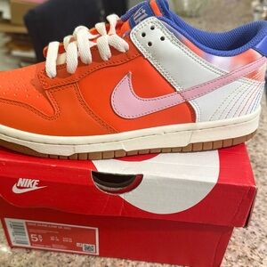 Nike Kids Orange and Pink Low Sneakers